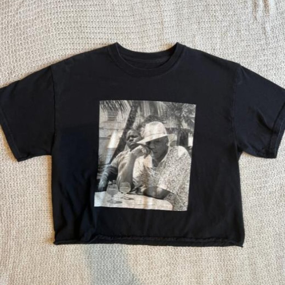 cropped graphic t shirt